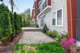 21 Glen Rd, Boston, MA 02130 - Photo 19