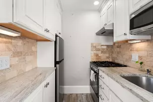 600 Shirley St, Winthrop, MA 02152 - Photo 7