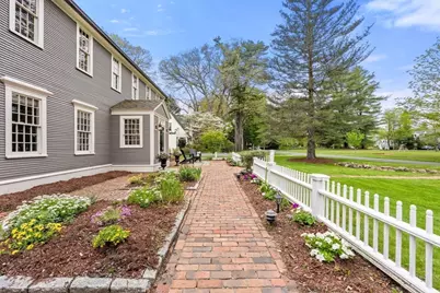 41 Longmeadow Road, Wellesley, MA 02482 - Photo 3