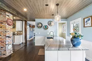 25 Warfield St, Hopedale, MA 01747 - Photo 5