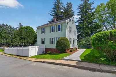 7 East Greenwood St, Amesbury, MA 01913 - Photo 1