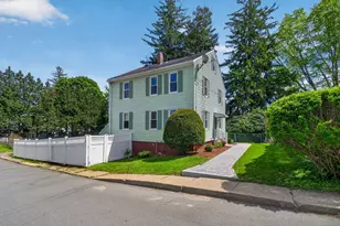 7 E Greenwood St, Amesbury, MA 01913 - Photo 1