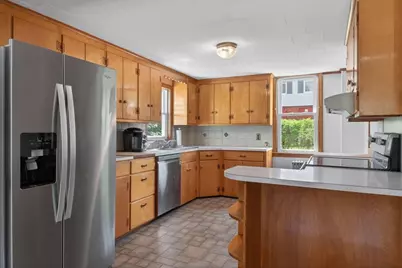7 East Greenwood St, Amesbury, MA 01913 - Photo 17