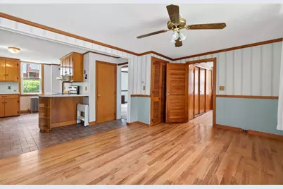 7 East Greenwood St, Amesbury, MA 01913 - Photo 19