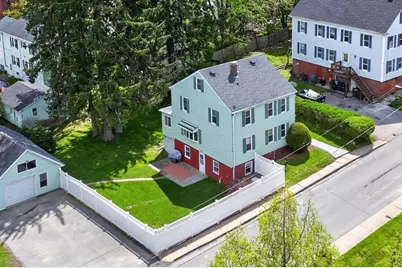 7 East Greenwood St, Amesbury, MA 01913 - Photo 13