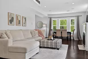 319 Forest Hills St, Boston, MA 02130 - Photo 3