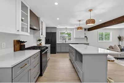 8 Topeka Rd, Chelmsford, MA 01824 - Photo 9