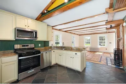 61 Southern Ave, Essex, MA 01929 - Photo 11