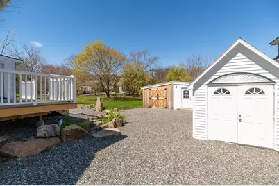 61 Southern Ave, Essex, MA 01929 - Photo 5