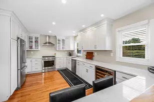 389 Marbleridge Rd, North Andover, MA 01845 - Photo 9