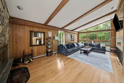 1 Hemlock Dr, Chelmsford, MA 01824 - Photo 3