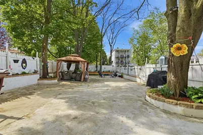111 Adams St, Lynn, MA 01902 - Photo 3