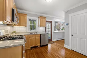 460 Baker St, Boston, MA 02132 - Photo 23