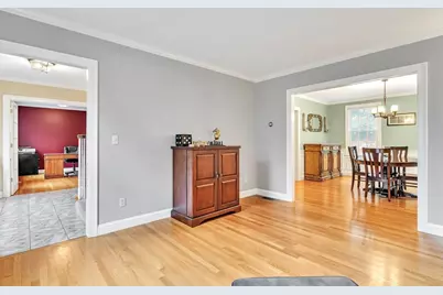 46 Holmes St, Needham, MA 02492 - Photo 3