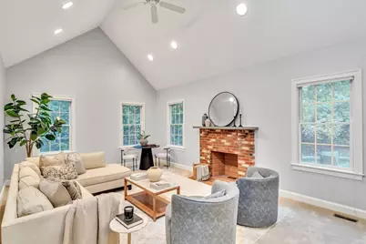 46 Holmes St, Needham, MA 02492 - Photo 11