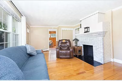 70 Trinity Ave, Worcester, MA 01605 - Photo 7