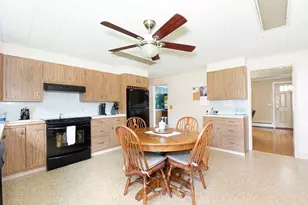 70 Trinity Ave, Worcester, MA 01605 - Photo 15