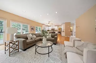 5 Dublin Cir, Burlington, MA 01803 - Photo 7