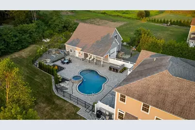 586 Hart St, Dighton, MA 02715 - Photo 3