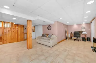 24 Sylvia St, Lynn, MA 01904 - Photo 17