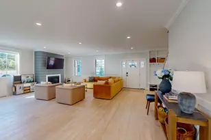 4 Lincoln Ct, Medfield, MA 02052 - Photo 11