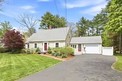 560 Common St, Walpole, MA 02081 - Photo 3