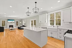 5 Baron Dr, Easton, MA 02356 - Photo 9