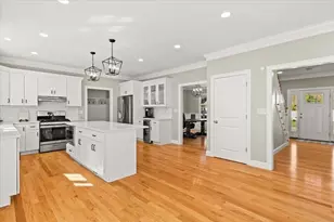 5 Baron Dr, Easton, MA 02356 - Photo 7
