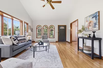 3 Juniper St, Burlington, MA 01803 - Photo 7