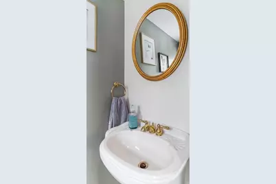 51 Lynn Fells Pkwy, Melrose, MA 02176 - Photo 15