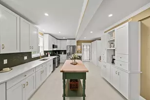 6 Linden St, Salem, MA 01970 - Photo 11