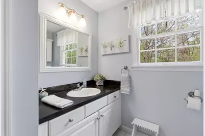 65 Locust St, Middleton, MA 01949 - Photo 31
