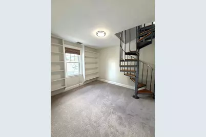 58 Dix St #58, Waltham, MA 02453 - Photo 9