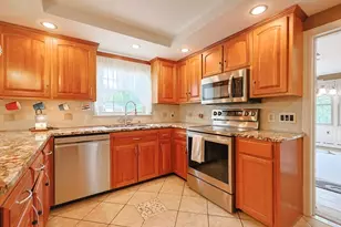 24 Waldo St, Dracut, MA 01826 - Photo 7