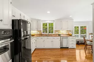 53 Summer St, Danvers, MA 01923 - Photo 11