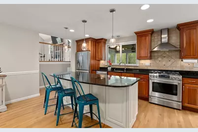 16 Kings Row, North Reading, MA 01864 - Photo 5