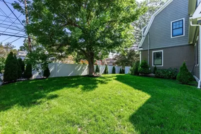 57 Walnut St, Newton, MA 02460 - Photo 9