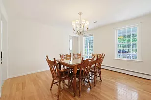 5 Chestnut St, Plainville, MA 02762 - Photo 9