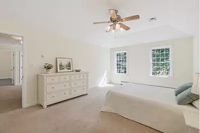 5 Chestnut St, Plainville, MA 02762 - Photo 15