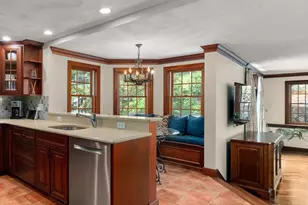 14 Arlmont St, Arlington, MA 02476 - Photo 9