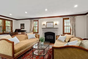 14 Arlmont St, Arlington, MA 02476 - Photo 5