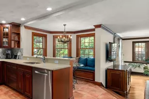 14 Arlmont St, Arlington, MA 02476 - Photo 9