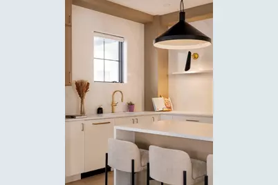 19 South Waverly St #19, Boston, MA 02135 - Photo 11