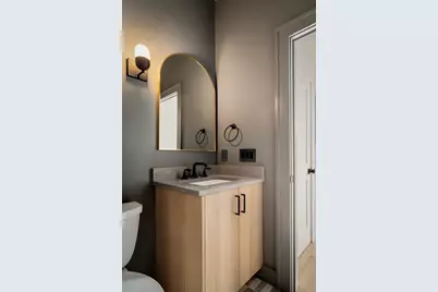 19 South Waverly St #19, Boston, MA 02135 - Photo 15