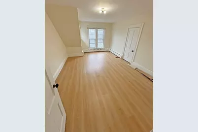 393 Pleasant Street, New Bedford, MA 02740 - Photo 9