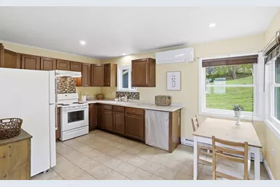 32 Hemlock Drive, Lunenburg, MA 01462 - Photo 11