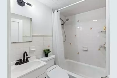 567 Poplar St, Boston, MA 02131 - Photo 23