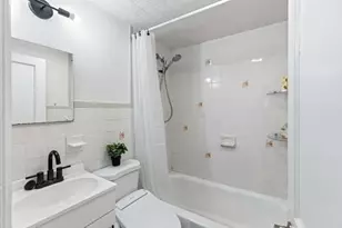 567 Poplar St, Boston, MA 02131 - Photo 23