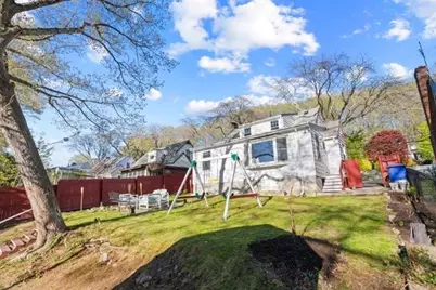 567 Poplar St, Boston, MA 02131 - Photo 33