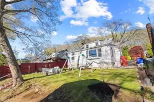 567 Poplar St, Boston, MA 02131 - Photo 33